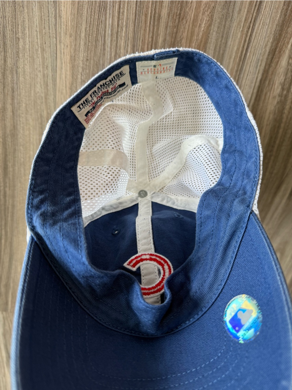 Chicago Cubs Men's Navy Blue and Mesh Fitted Baseball Cap with Red Logo - Size L - Picture 4 of 6